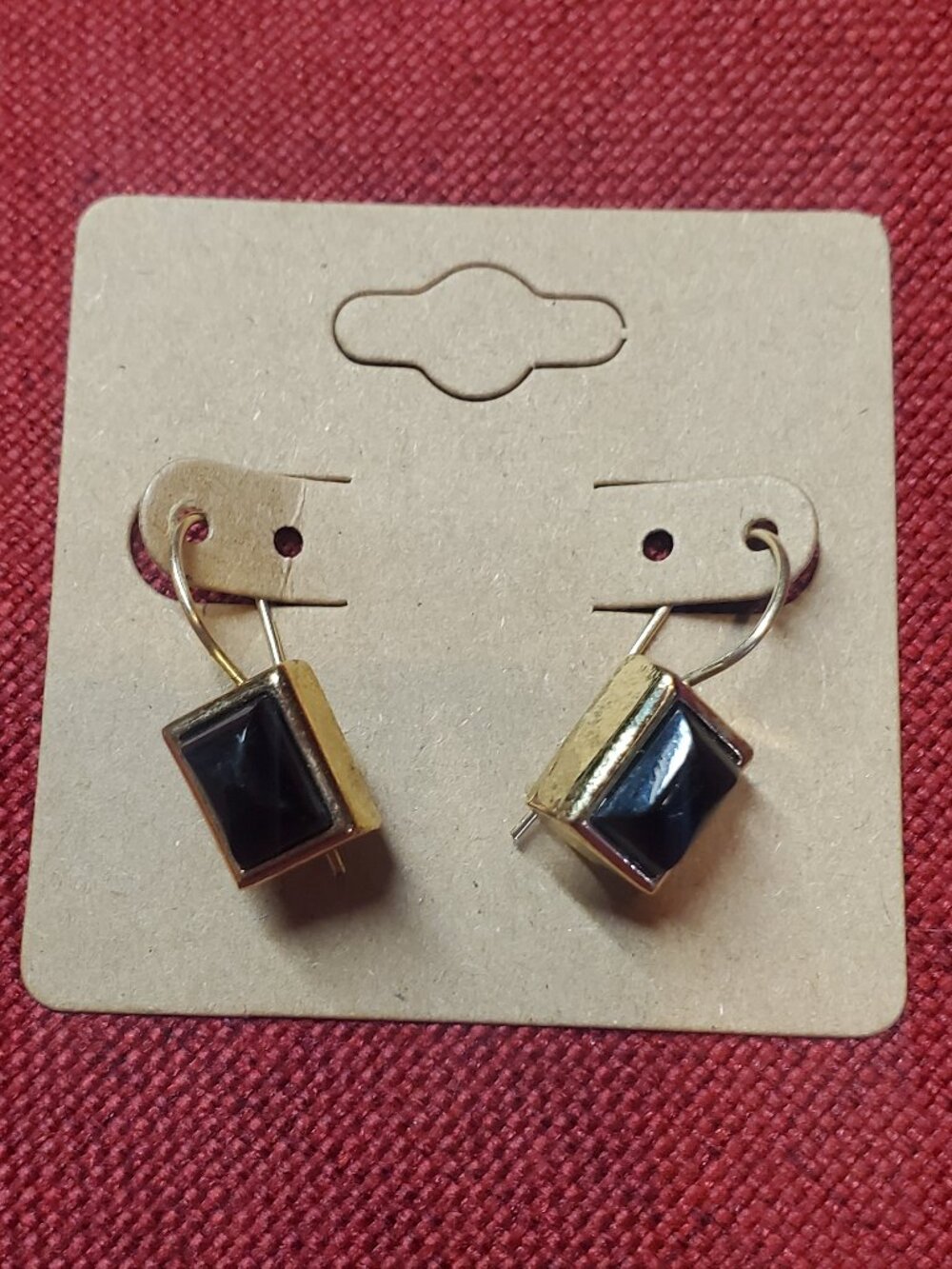 Vintage Signed Liz Claiborne Gold Tone Black Square Drop Hook Earrings On Card